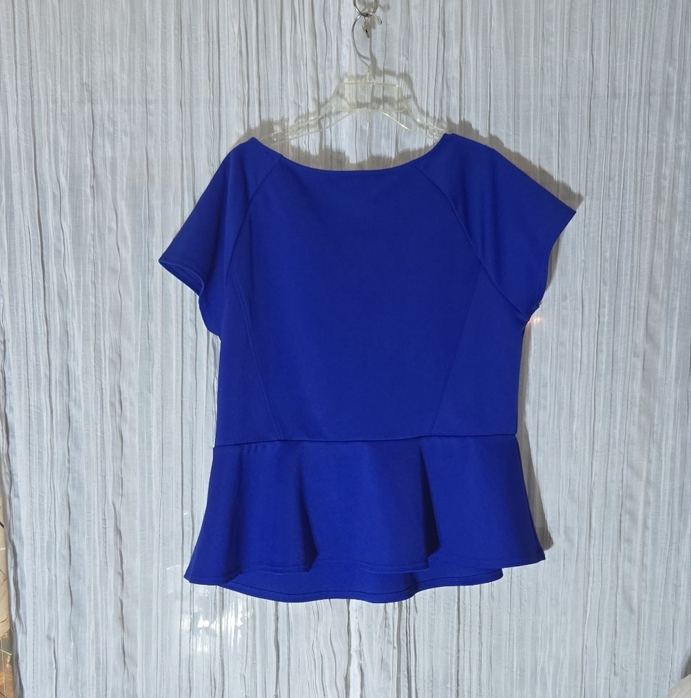 Worthington Blue Top with Vibrant Color and Smooth Fabric - Picture 4 of 4